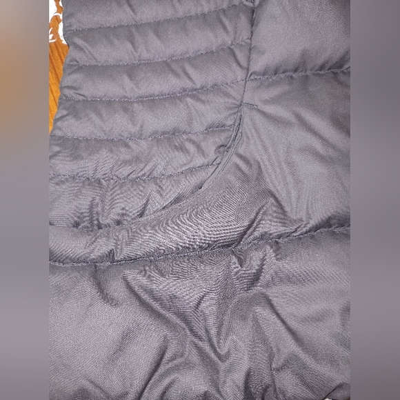 Lululemon puffer vest goose down checked inside size 4 - Picture 6 of 11